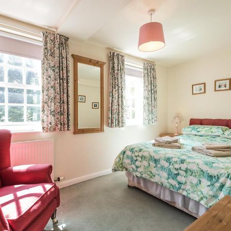 The Old Schoolhouse And Cottage Bishop's Castle Extérieur photo