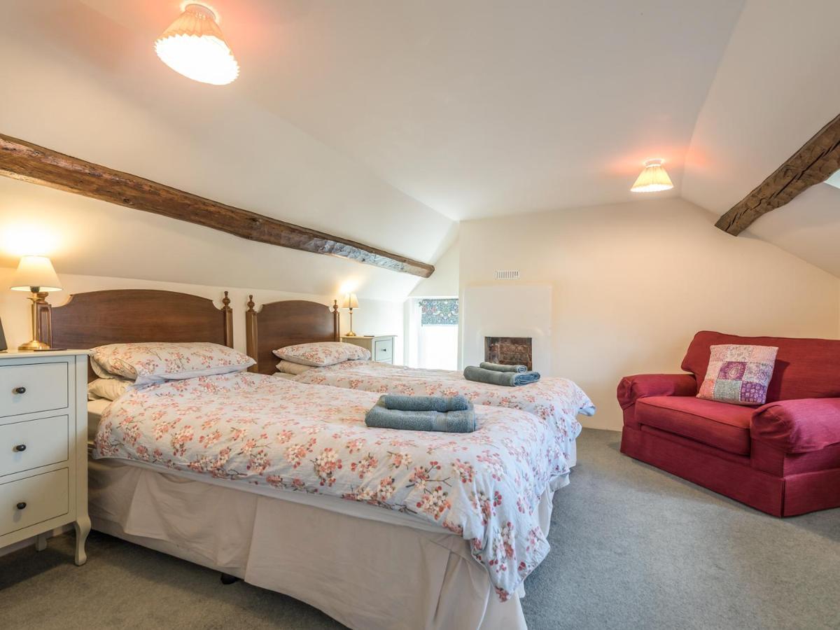 The Old Schoolhouse And Cottage Bishop's Castle Extérieur photo