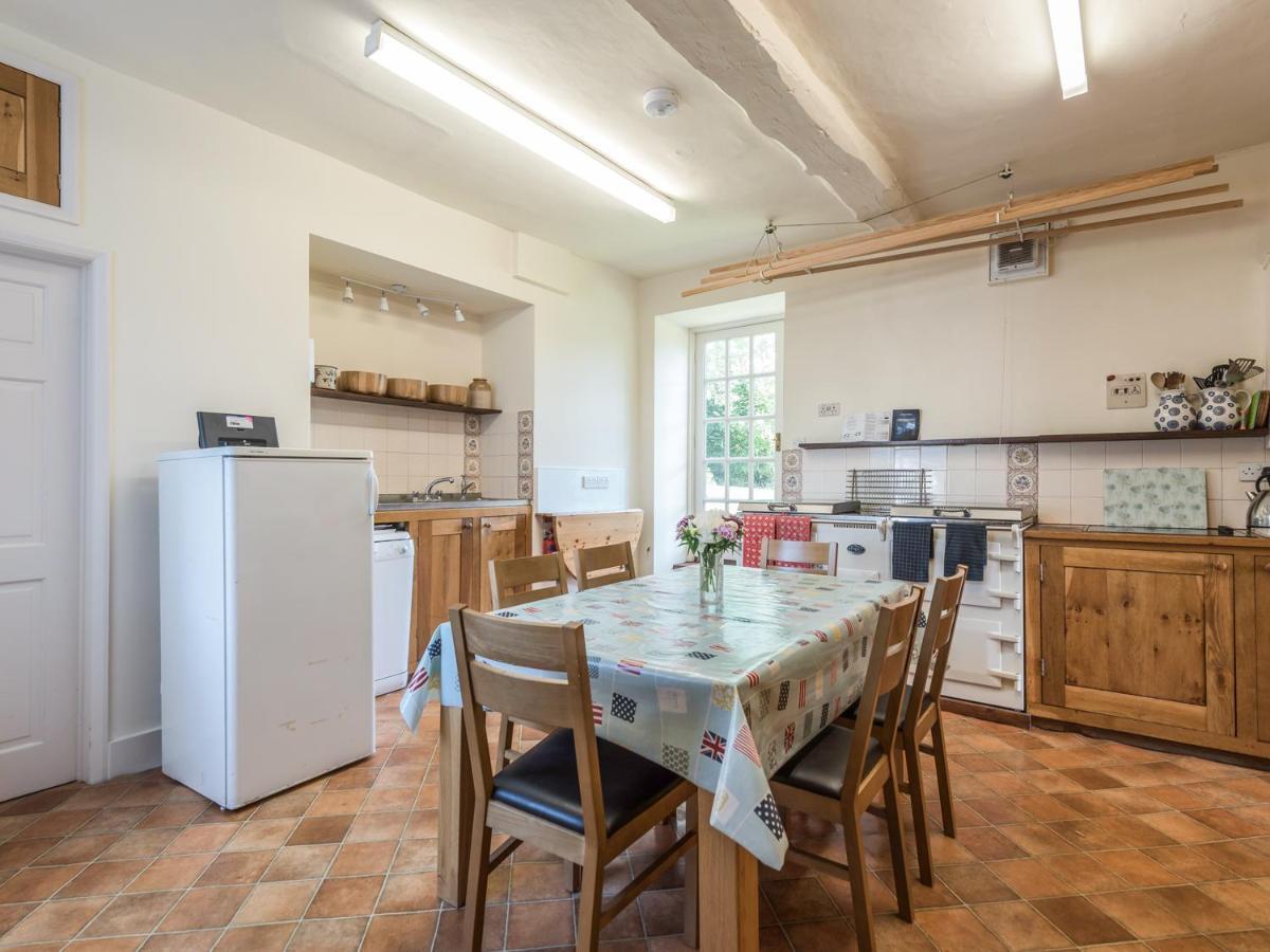 The Old Schoolhouse And Cottage Bishop's Castle Extérieur photo